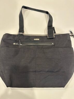 Baggallini Black Canvas Tote with Zip Front Pocket and Dual Straps